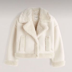 Abercrombie & Fitch Women's
Oversized Short Sherpa-Lined Vegan Leather Coat